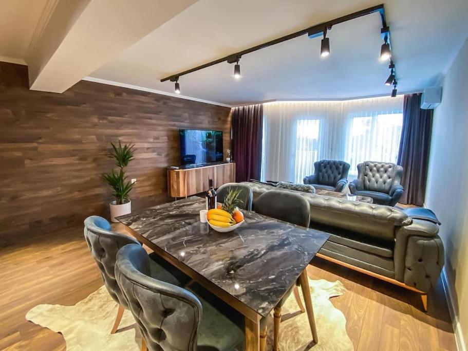 Lux Apart Karlovo Bagian luar foto